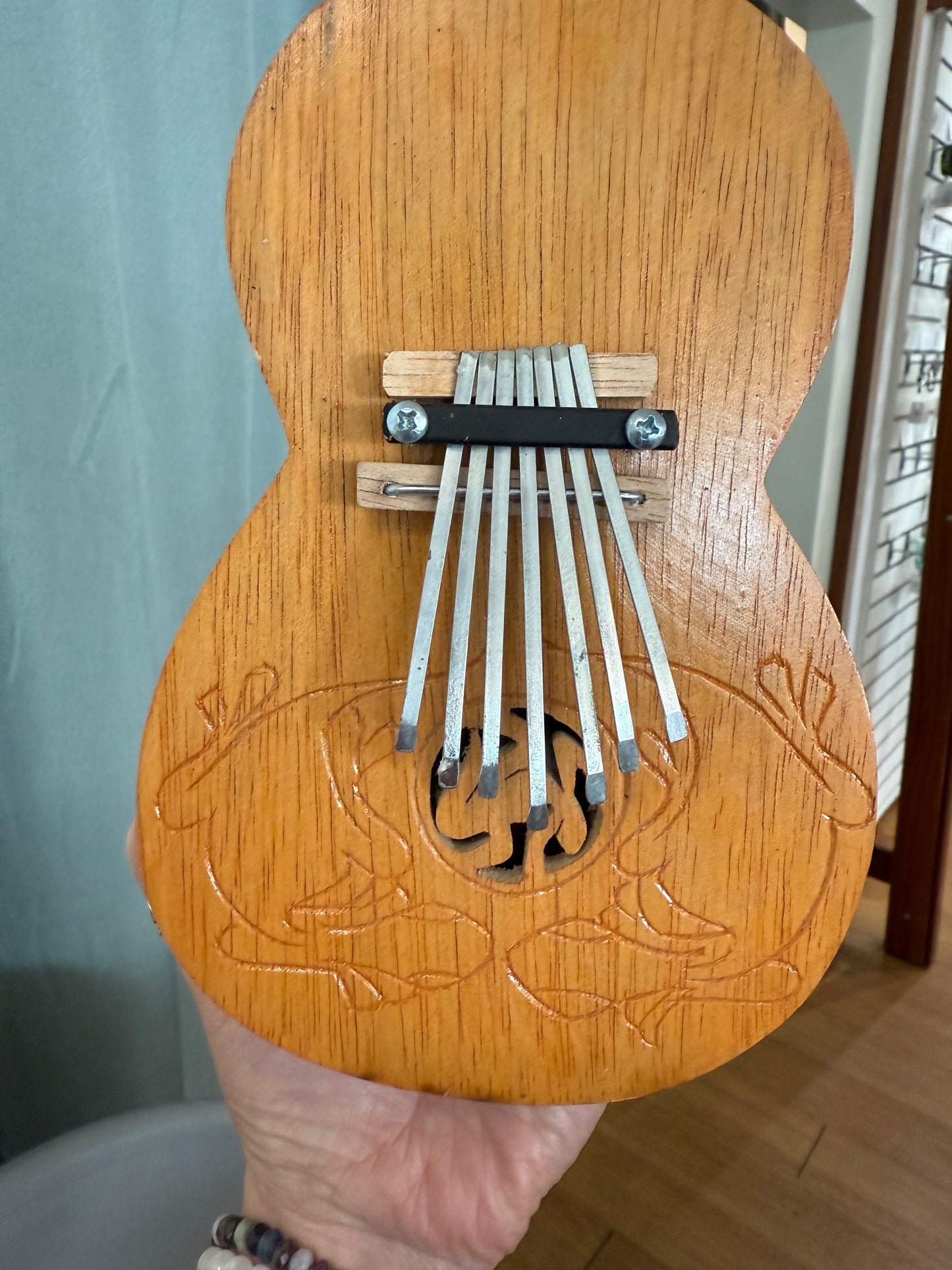 Guitar Thumb Piano