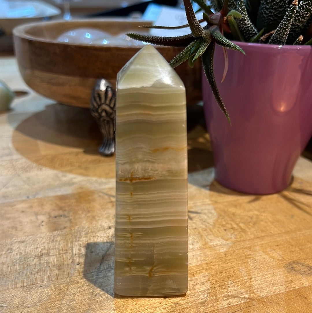 Banded Onyx Tower