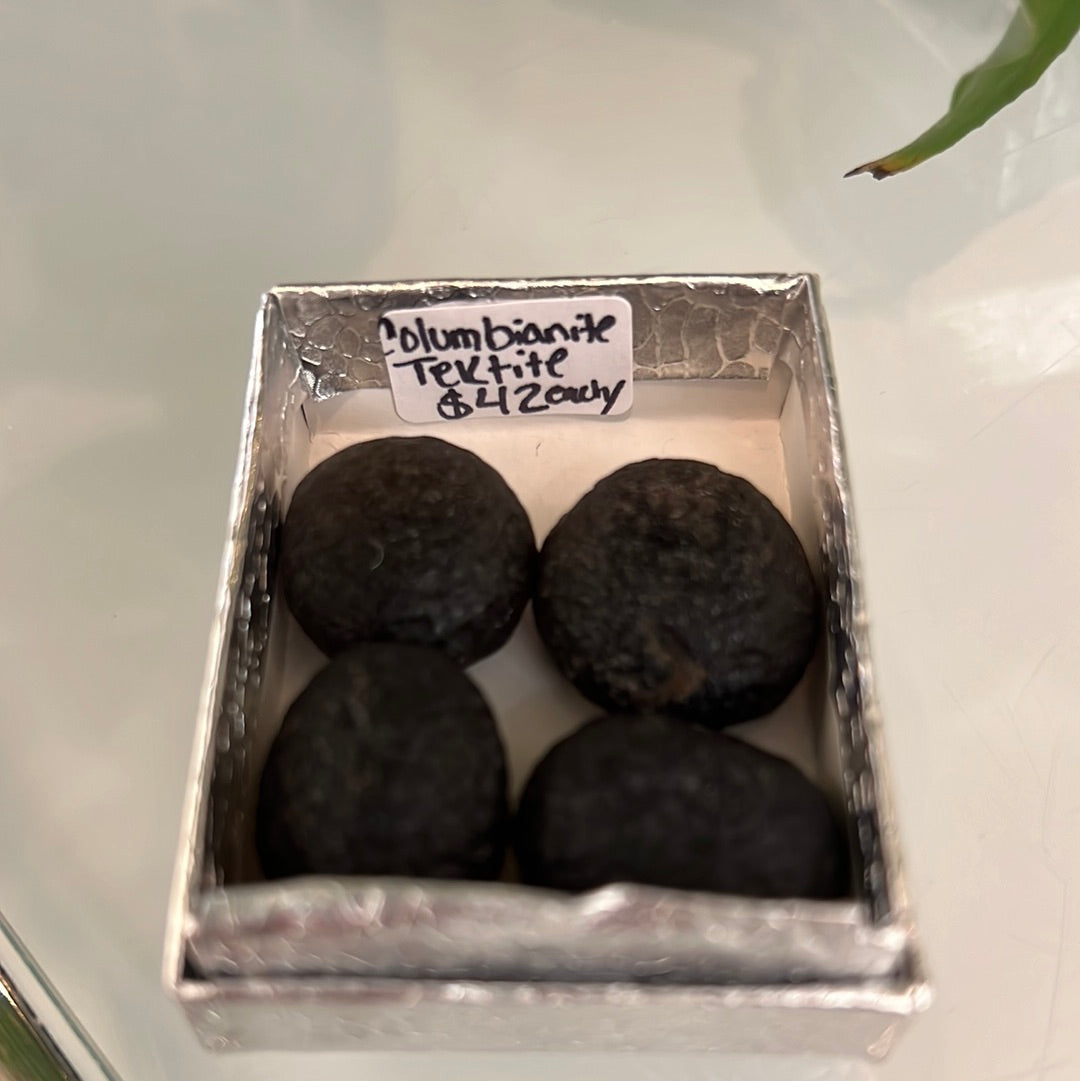 Columbianite Tektite