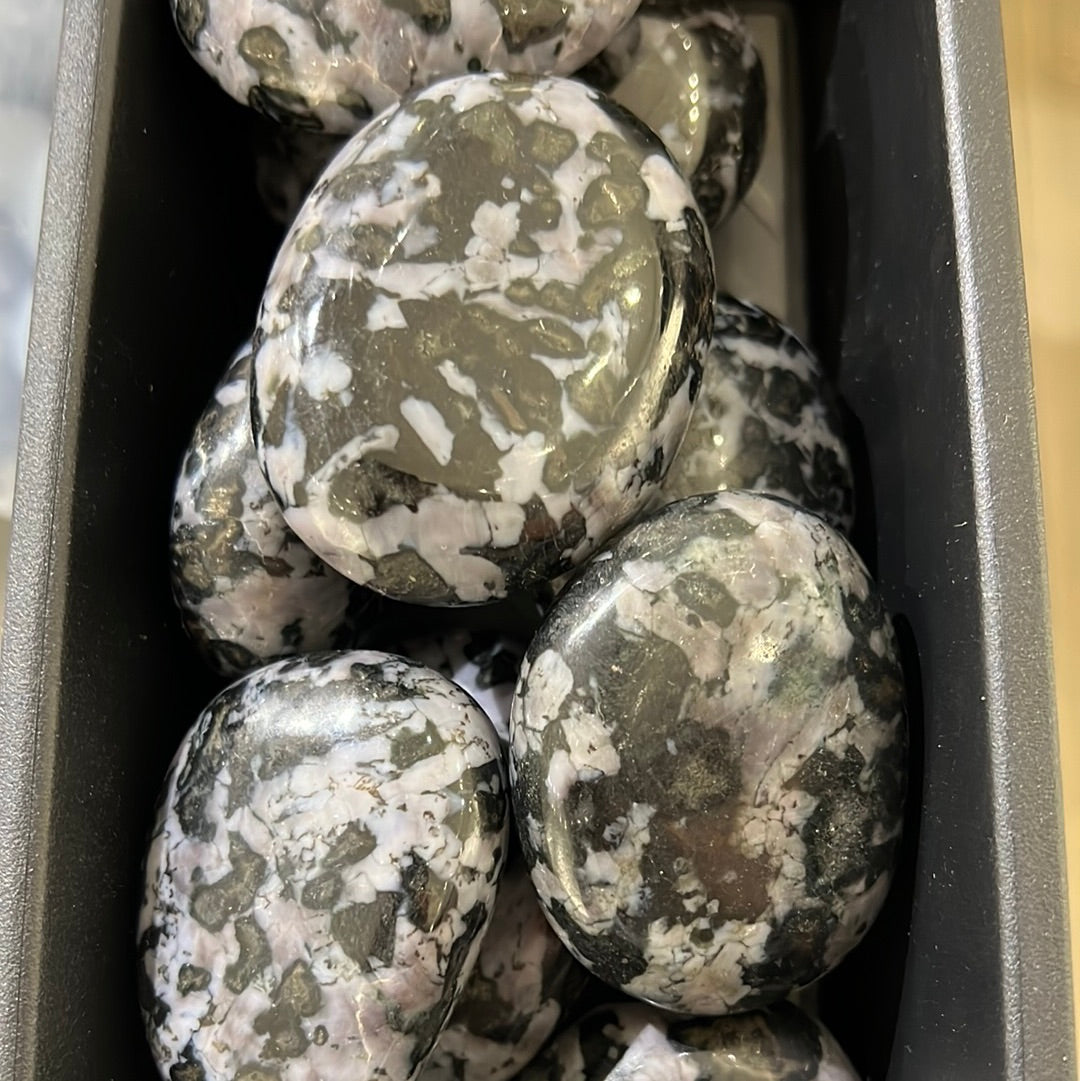 Indigo Gabbro Palmstone