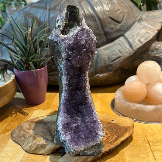 Amethyst Cut Base Freeform