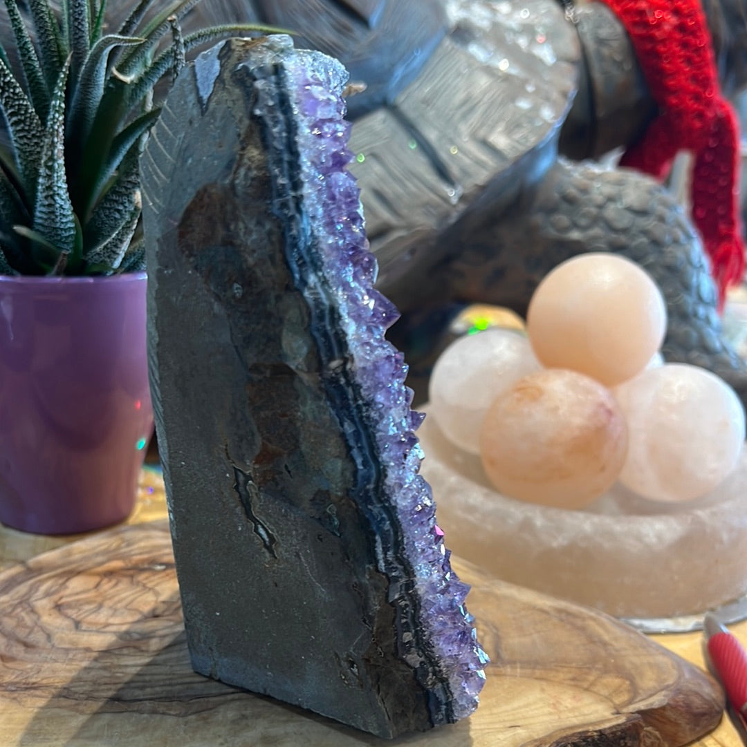 Amethyst Cut Base Display