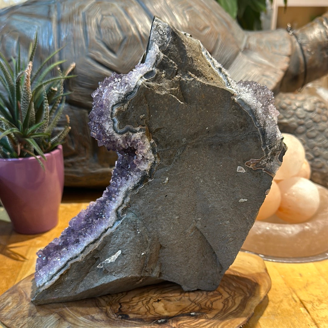 Amethyst Cut Base Freeform