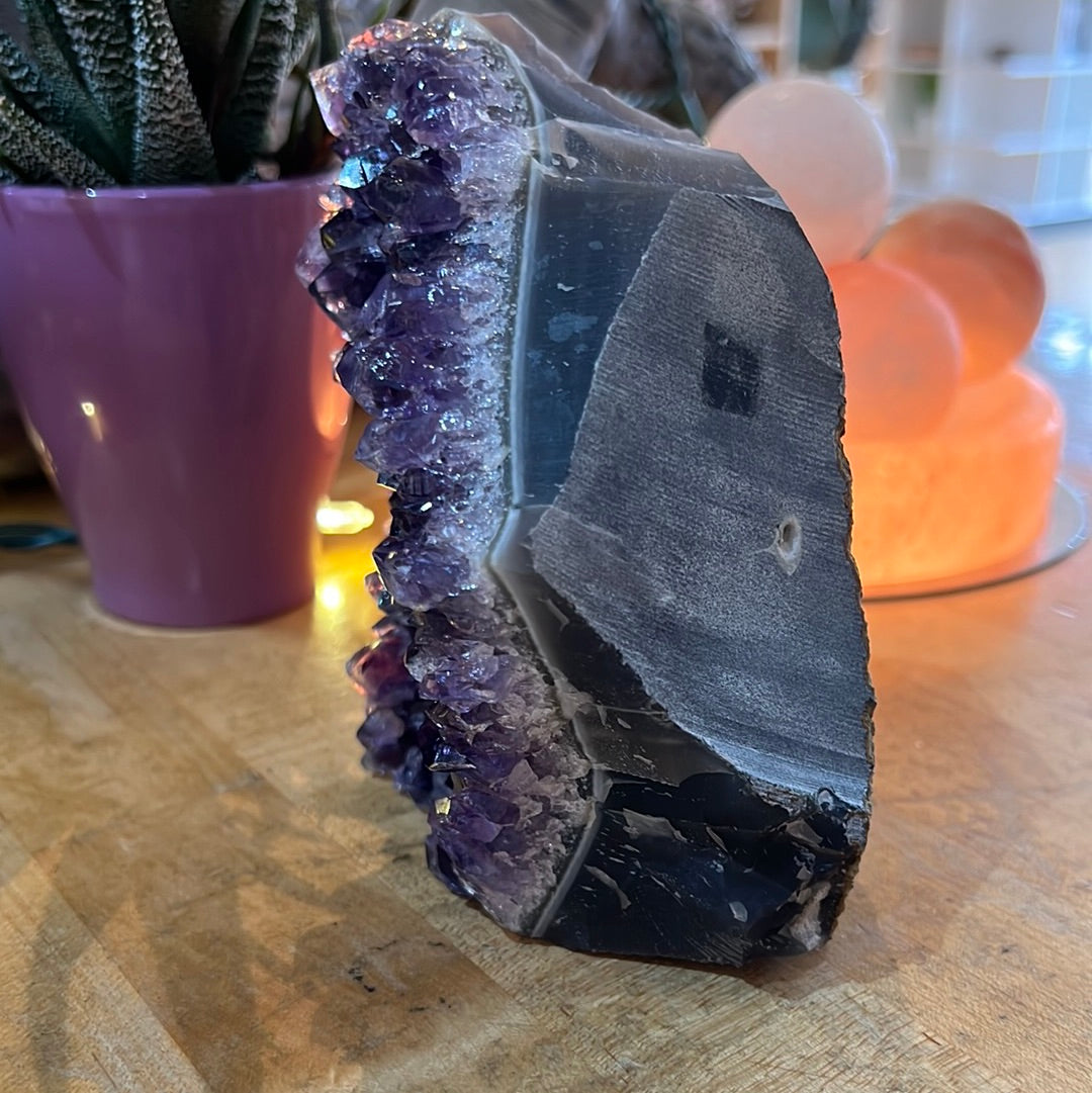 Amethyst Cut base With Agate