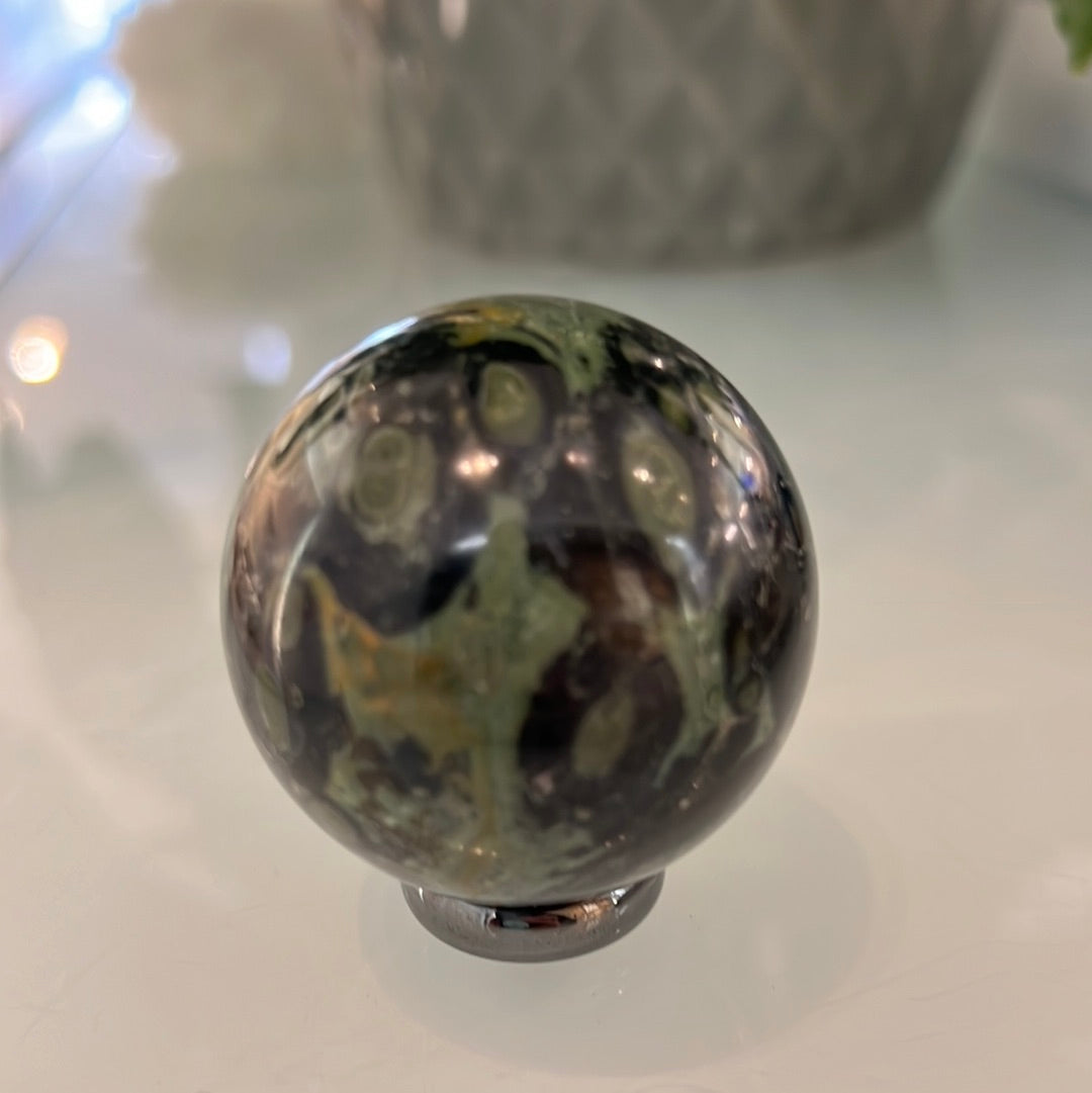 Kambaba Jasper Sphere