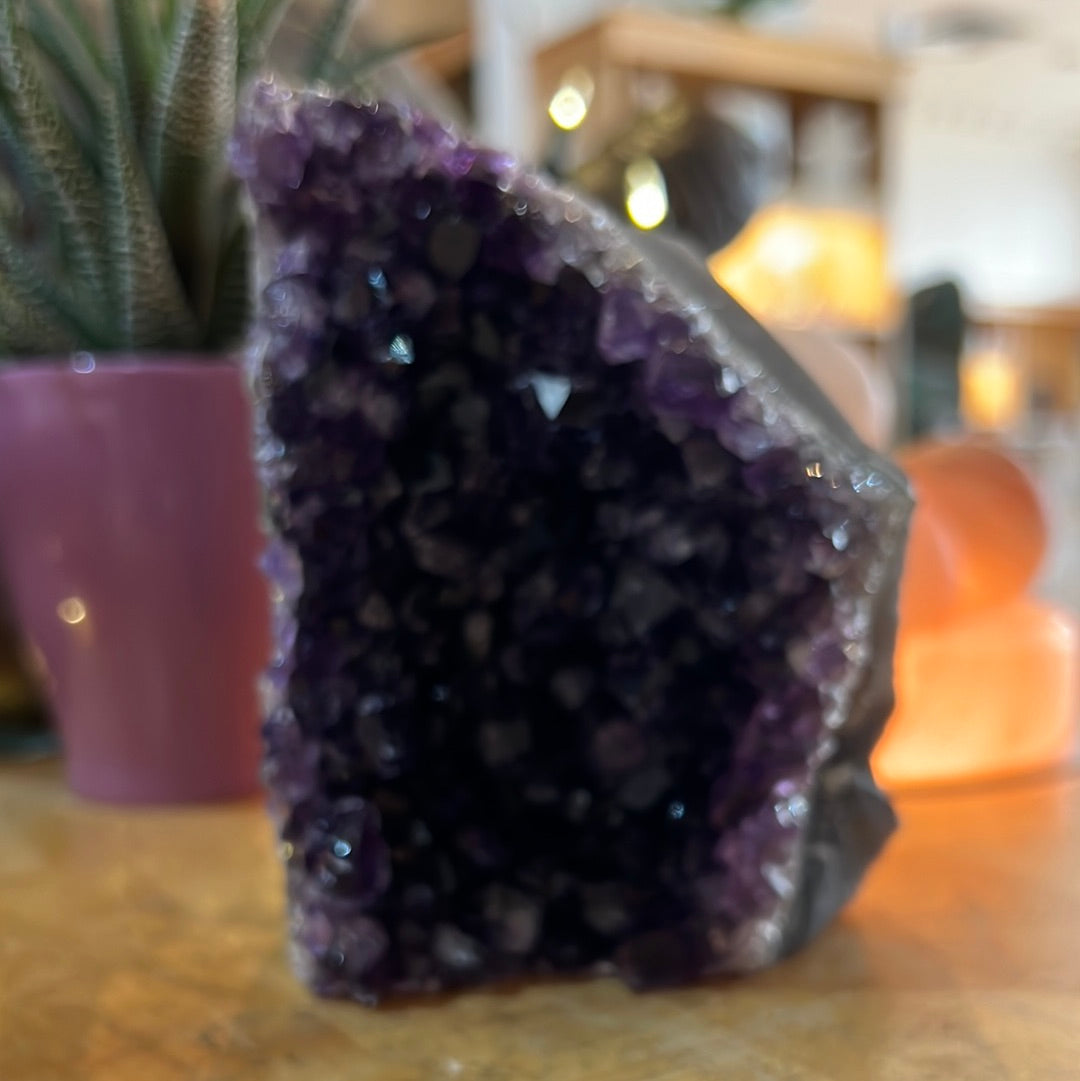 Amethyst Cut base With Agate