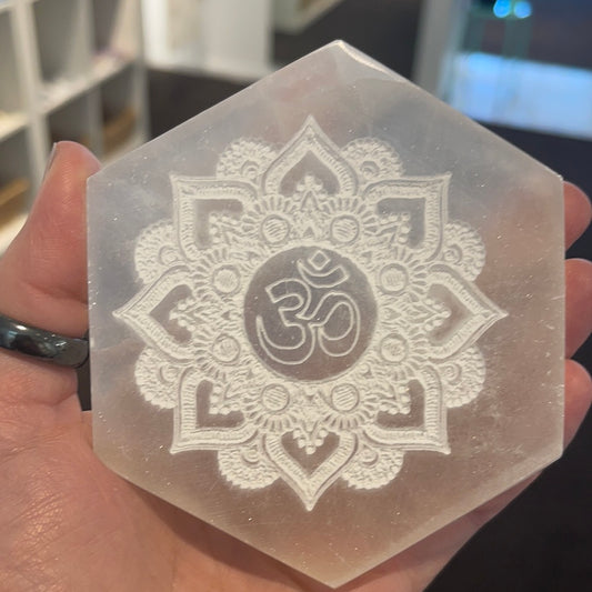 Selenite Ohm Charging Plate