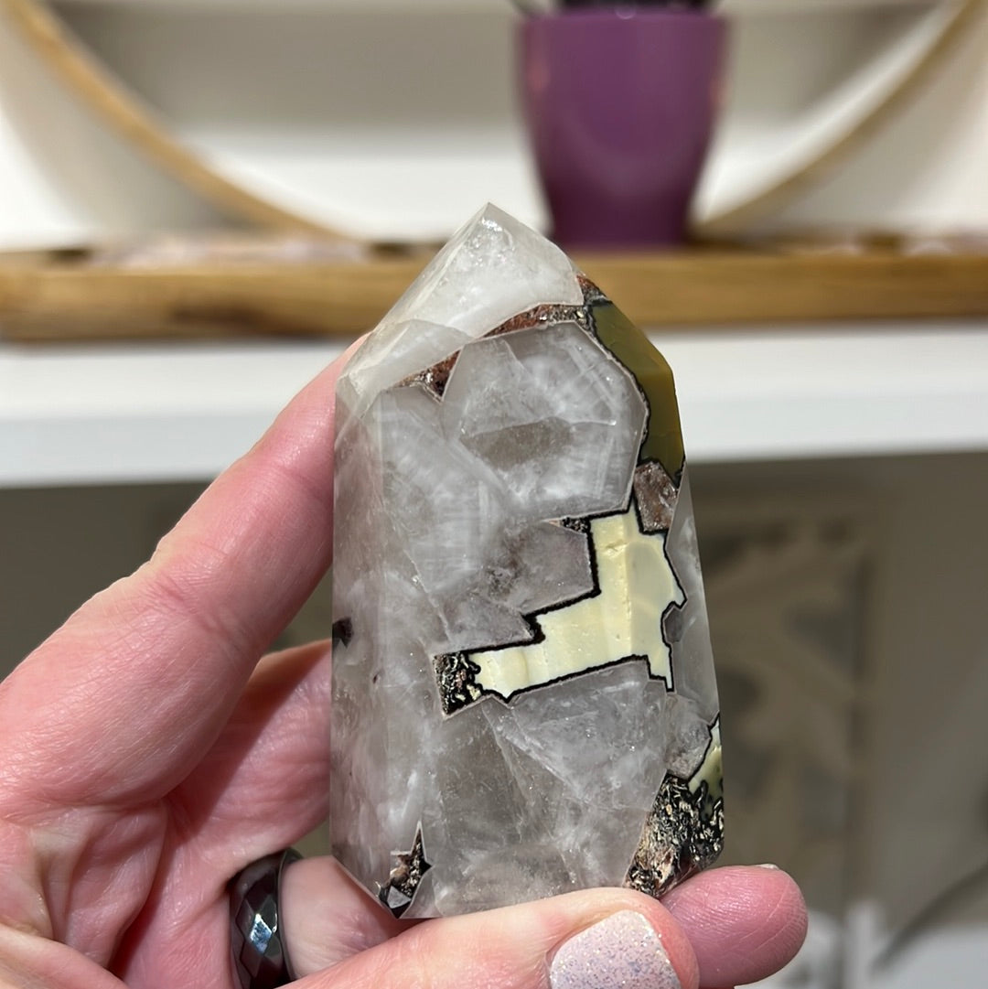 Mosaic Chalcedony Quartz Tower