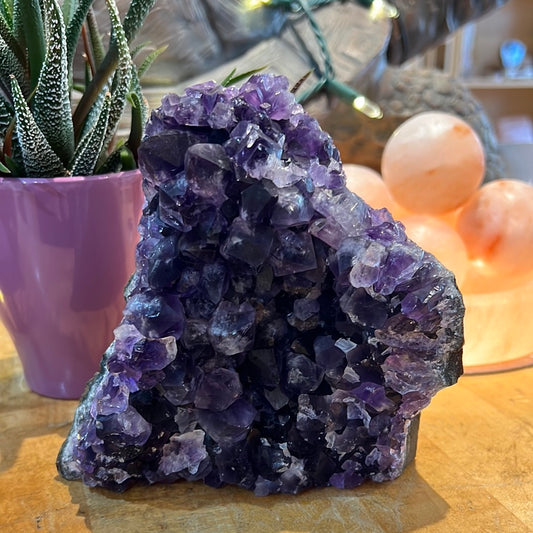 Amethyst Cut Base