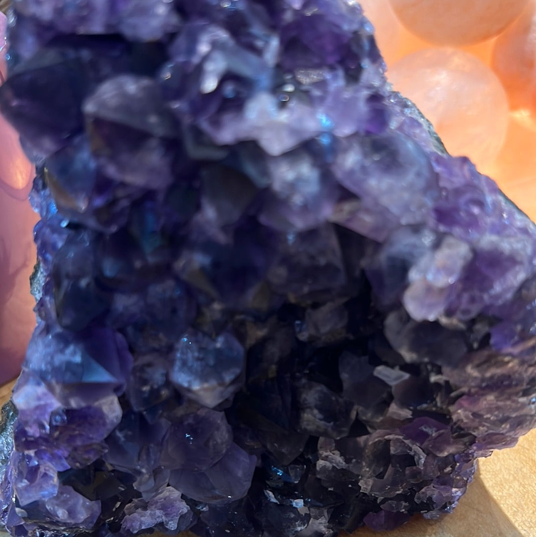 Amethyst Cut Base