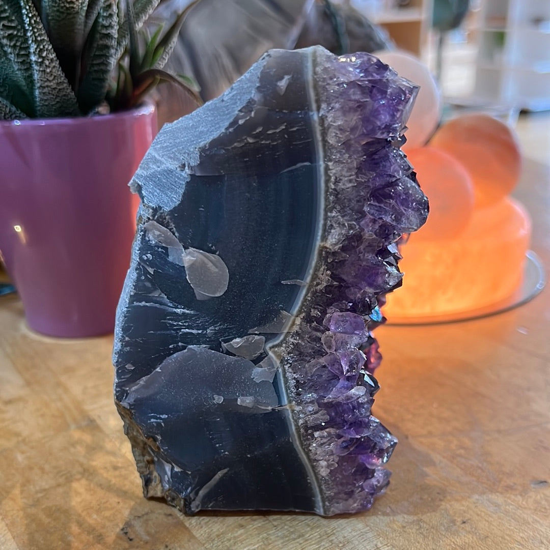 Amethyst Cut base With Agate